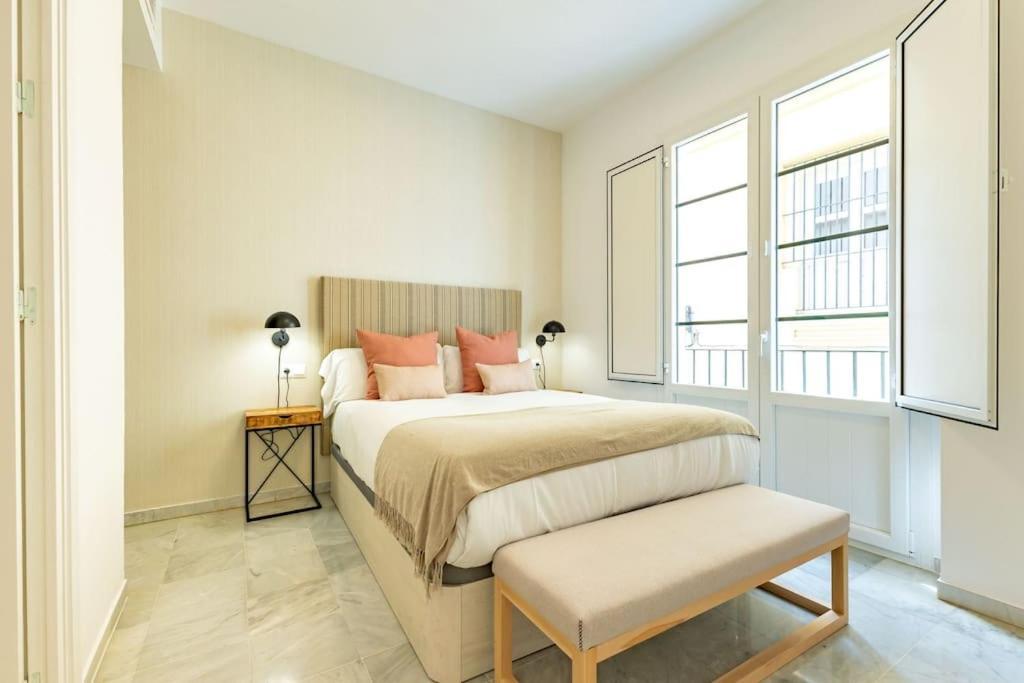 Conde Ibarra Deluxe By Valcambre Apartment Sevilla Exterior foto