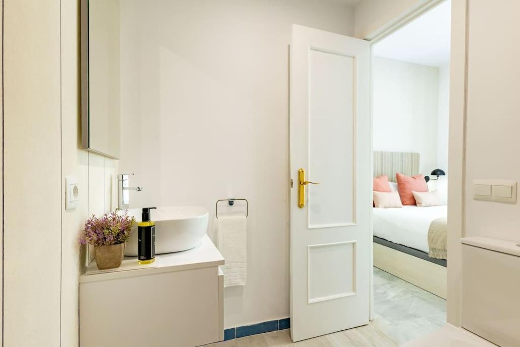 Conde Ibarra Deluxe By Valcambre Apartment Sevilla Exterior foto